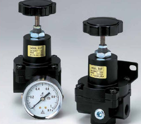 氣動(dòng)控制閥設(shè)備，蒸氣調(diào)節(jié)閥與液壓調(diào)節(jié)閥有什么不同？